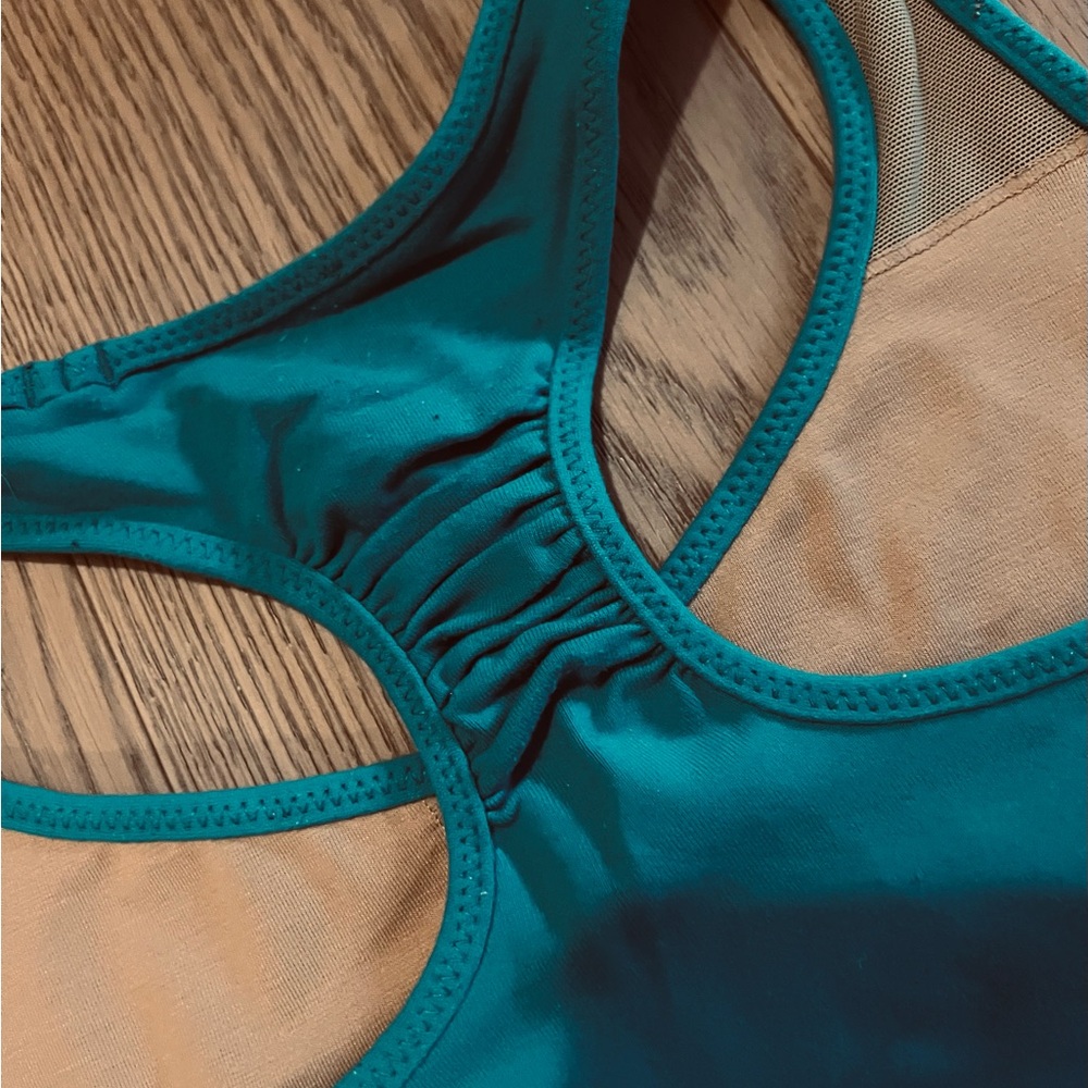 LuluLemon excercise tank - Picture 3 of 10